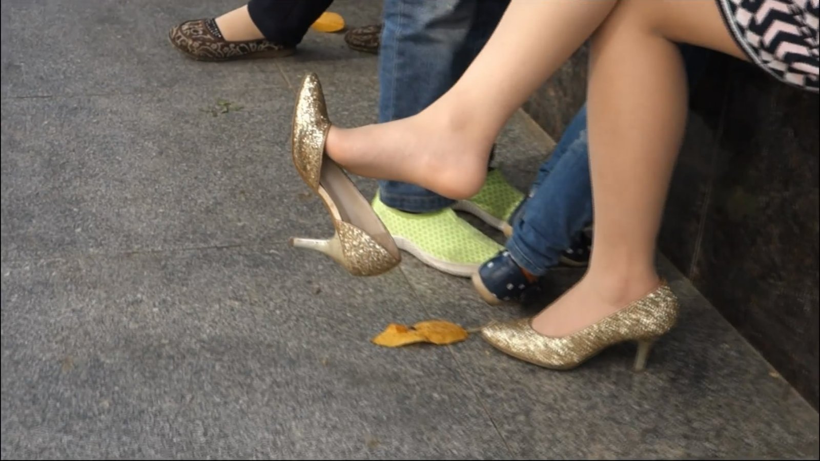 streetsnapdangl[00 00 11][20181129 232836 7]